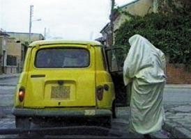 Une femme taxi à Siddi Bel-Abbes