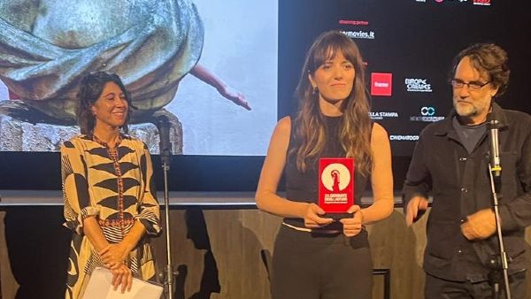 Quitter la nuit de Delphine Girard remporte le Prix du Public à la Mostra de Venise