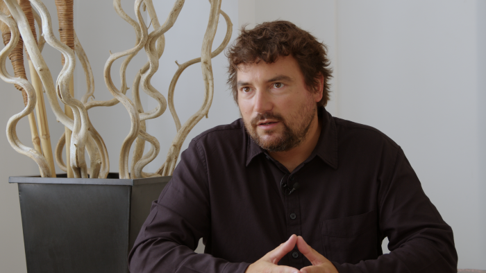 Jonathan Millet, Les Fantômes