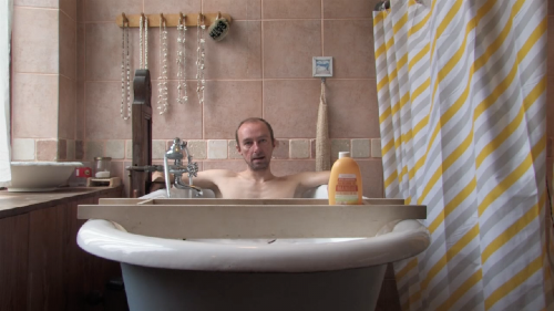 Sous la douche, le ciel de Effi & Amir