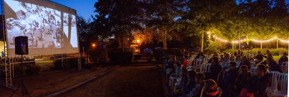 Une toile sous les étoiles, cinéma en plein air en Hesbaye brabançonne - 