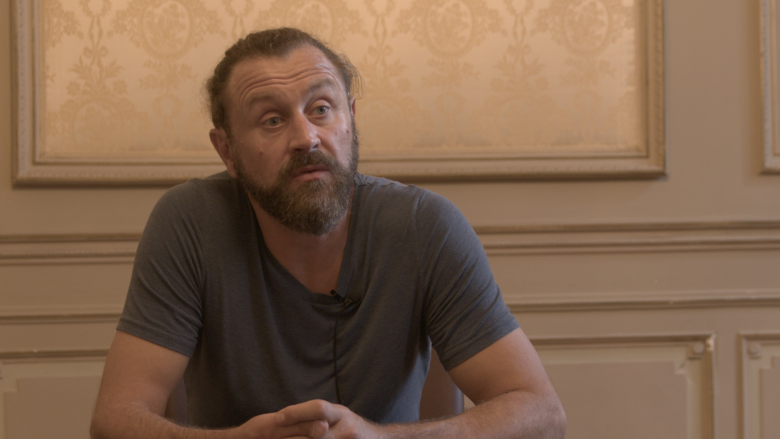 Olivier Meys, sur le tournage de L'Eté de Jahia (ex-La Vie devant nous)