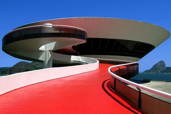 Oscar Niemeyer, un architecte engagé dans le siècle