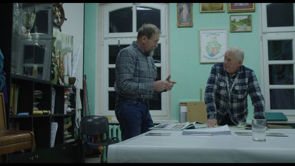 Autour d'eux, la nuit