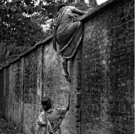 D'un monde à l'autre. Gaël Turine photographe