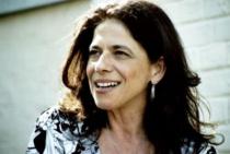 Carméla Locantore