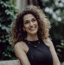 Idalie Samad Pouri Javid